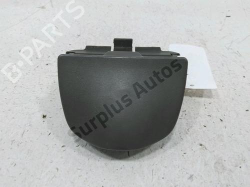 Cinzeiro PEUGEOT 206 Hatchback (2A/C) 1.4 HDi eco 70 (68 hp) 30992184