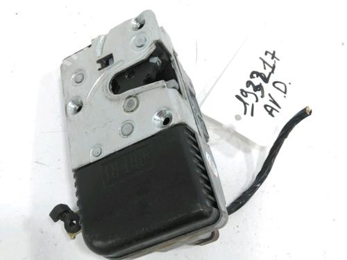 front-right-lock-peugeot-406-8b-1995-1996-1997-1998-1999-2000-2001-2002-2003-2004-2005-30998032 main image