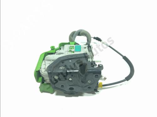 Used Front left lock AUDI A1 Sportback (8XA, 8XF) 1.4 TDI (90 hp) 31750569