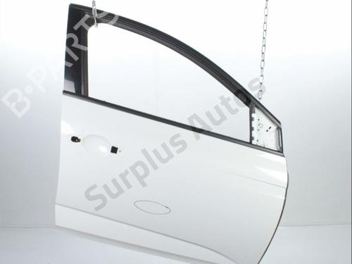 Used Right front door RENAULT MEGANE IV Hatchback (B9A/M/N_) 1.5 dCi 90 (B9A1) (90 hp) 30958222