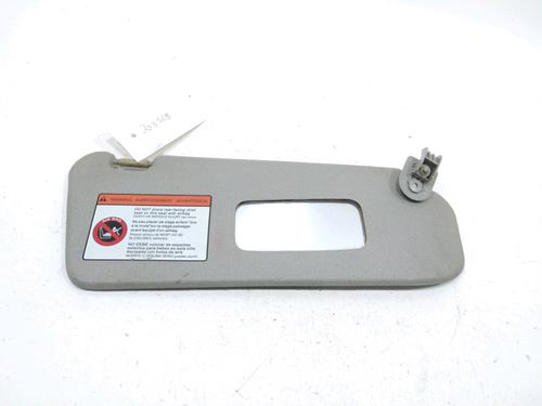 Used Right sun visor Right sun visor 37784781 37784781
