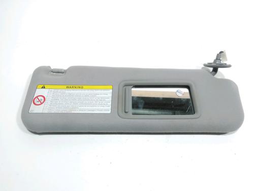 Used Right sun visor Right sun visor 37784448 37784448