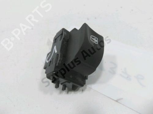 Højre fortil elrude kontakt RENAULT MEGANE III Hatchback (BZ0/1_, B3_) 1.5 dCi (BZ09, BZ0D, BZ1W, BZ29, BZ14) (110 hp) 30994471