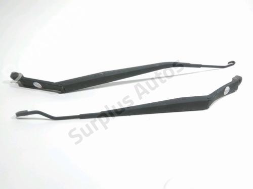 Used Front windshield wiper arm Front windshield wiper arm 37790132 37790132