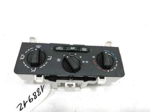 Used Climate control CITROËN C2 (JM_) 1.4 HDi (68 hp) 30988501