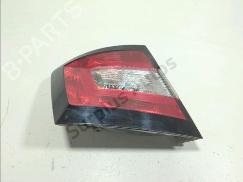 left-taillight-skoda-fabia-iii-nj3-2014-2015-2016-2017-2018-2019-2020-2021-37292690 main image