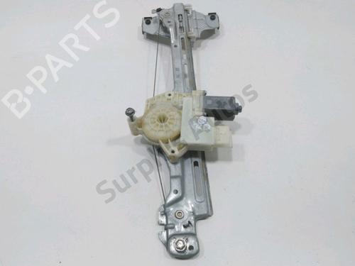 Rudehejsemekanisme Højre bagtil Rudehejsemekanisme Højre bagtil PEUGEOT 308 II (LB_, LP_, LW_, LH_, L3_) 1.2 THP 130 (131 hp) 33867606 33867606