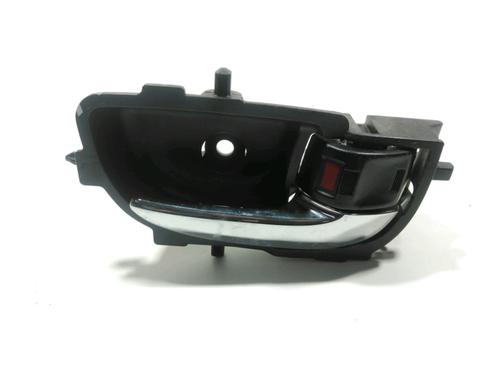 Used Rear right interior door handle Rear right interior door handle TOYOTA YARIS (_P13_) 1.4 D (NLP130_, NLP130) (90 hp) 28252383 28252383