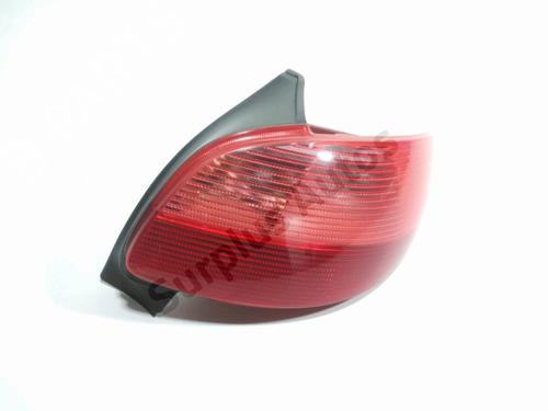 Høyre baklys PEUGEOT 206 Hatchback (2A/C) [1998-2012]  29580648