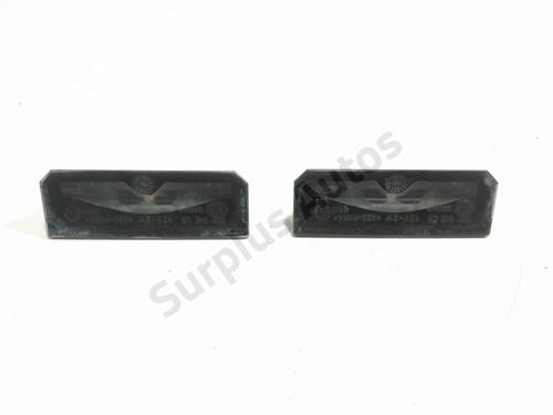 licence-plate-light-land-rover-range-rover-evoque-l538-2011-2012-2013-2014-2015-2016-2017-2018-2019-36352091 main image