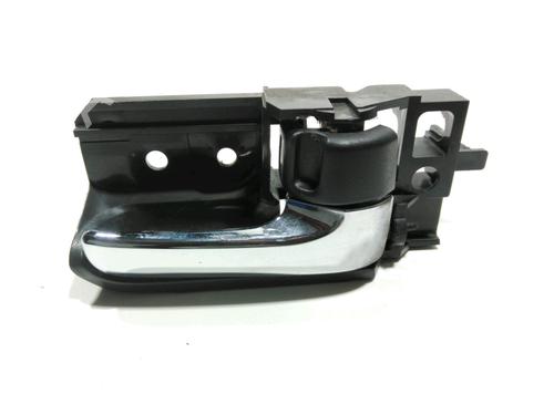 Used Front right interior door handle TOYOTA AVENSIS (_T25_) [2003-2008]  29858157