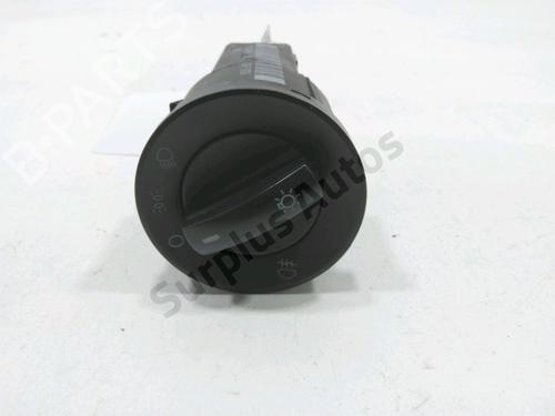 Used Headlight switch VW POLO IV (9N_, 9A_) 1.4 TDI (80 hp) 30990451