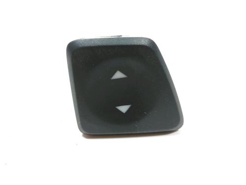 Used Left front window switch FIAT 500 (312_) 1.2 (312AXA1A) (69 hp) 28249157