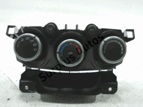 Used Climate control MAZDA 2 (DE_, DH_) 1.6 MZ-CD (90 hp) 30988822