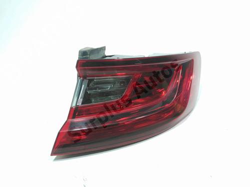 right-taillight-renault-megane-iv-hatchback-b9amn_-2015-34262882 main image