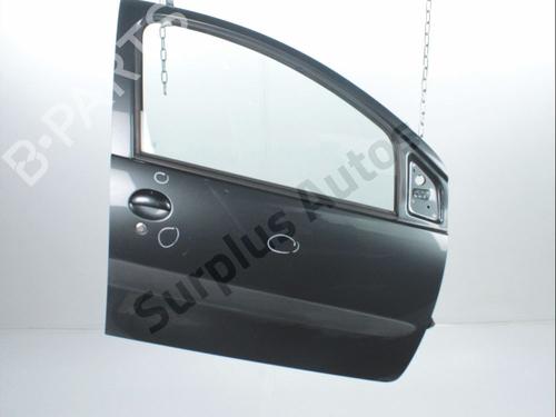 Used Right front door TOYOTA AYGO (_B1_) 1.0 (KGB10_, KGB10R) (68 hp) 28243939