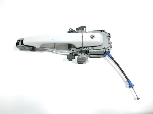 Used Front left exterior door handle Front left exterior door handle VOLVO C30 (533) 1.6 D (109 hp) 28242179 28242179