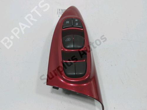 Used Left front window switch NISSAN JUKE (F15) 1.6 DIG-T 4x4 (190 hp) 30999160