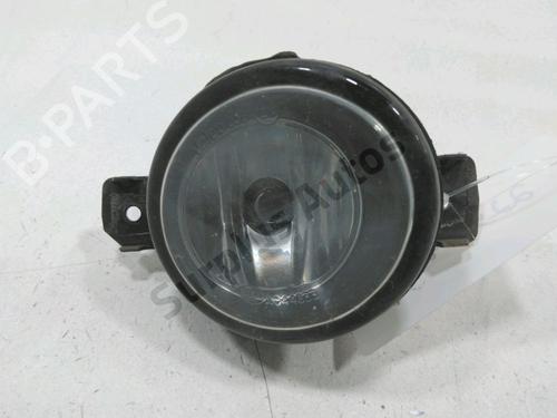 Used Right front fog light RENAULT CLIO III (BR0/1, CR0/1) 1.5 dCi (75 hp) 31004553