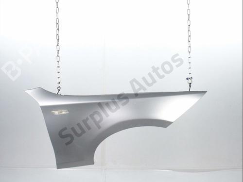 Used Right front fenders Right front fenders 39462480 39462480
