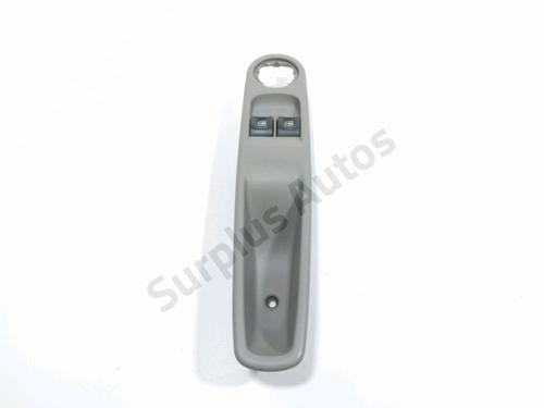 Used Left front window switch RENAULT ZOE (BFM_) ZOE (88 hp) 28249092