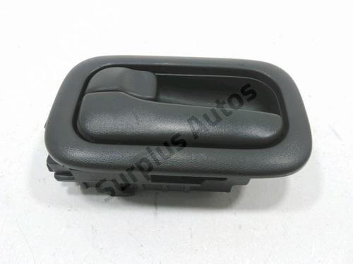 Used Rear left interior door handle NISSAN X-TRAIL I (T30) 2.2 dCi 4x4 (136 hp) 31000091