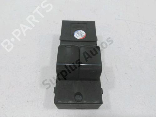 Used Left front window switch NISSAN MICRA III (K12) 1.2 16V (80 hp) 30999162