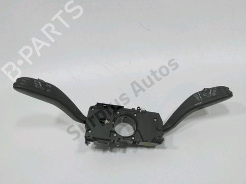 Used Steering wheel controls VW POLO V (6R1, 6C1) 1.4 (6R1) (85 hp) 32655273