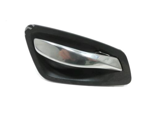 Used Front right interior door handle Front right interior door handle 30996105 30996105
