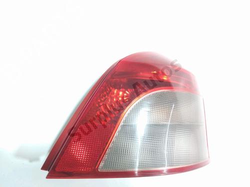 Used Right taillight Right taillight TOYOTA YARIS (_P9_) 1.0 VVT-i (KSP90_, KSP90R) (69 hp) 40214796 40214796