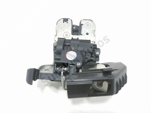 Fechadura da mala AUDI A1 (8X1, 8XK) 1.6 TDI (105 hp) 32077935