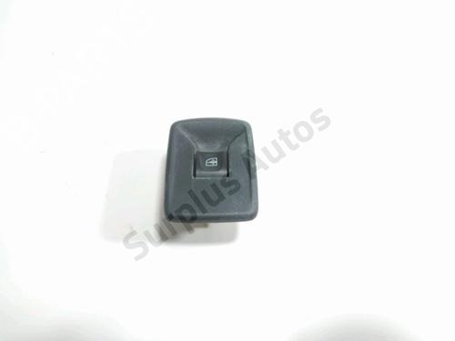 Used Right front window switch Right front window switch DACIA SANDERO II 1.5 dCi 75 / Blue dCi 75 (B8JW, B8M4, B8AH, B8M7, B8M6) (75 hp) 31207655 31207655