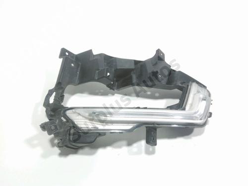Used Left daytime light Left daytime light 37787356 37787356