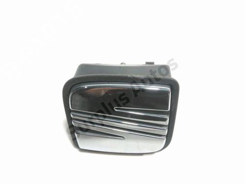 Used Tailgate handle Tailgate handle 36796680 36796680
