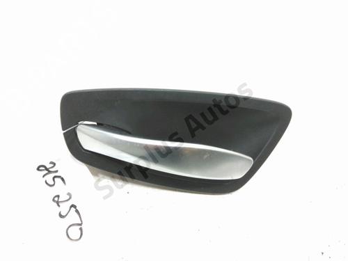 Venstre fortil invendig håndtag BMW 1 (E87) 116 i (122 hp) 30996471