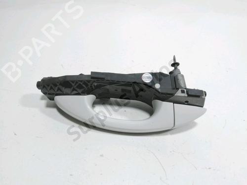 front-left-exterior-door-handle-skoda-fabia-iii-nj3-2014-2015-2016-2017-2018-2019-2020-2021-36068864 main image