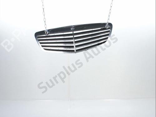 Used Grille MERCEDES-BENZ S-CLASS (W221, V221) S 320 CDI (221.022, 221.122) (235 hp) 28235610