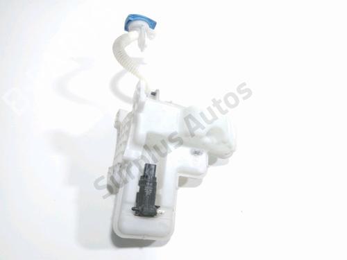 Used Windscreen washer tank VW POLO VI (AW1, BZ1, AE1) 1.0 TSI (95 hp) 28274284