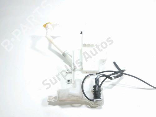 Used Windscreen washer tank RENAULT KADJAR (HA_, HL_) 1.6 dCi 130 4x4 (HLA4) (130 hp) 30087471