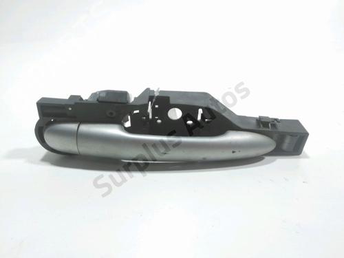 Used Rear left exterior door handle RENAULT CLIO III Grandtour (KR0/1_) 1.2 16V (KR0P) (101 hp) 30475395