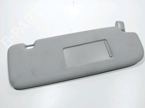 Used Right sun visor Right sun visor 37784661 37784661