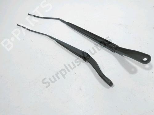 front-windshield-wiper-arm-renault-megane-iii-coupe-dz01_-2008-2009-2010-2011-2012-2013-2014-2015-2016-32311436 main image