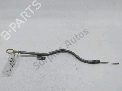 Used Fuel pump RENAULT GRAND SCÉNIC III (JZ0/1_) 1.6 dCi (JZ00, JZ12) (130 hp) 30983522