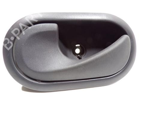 Venstre bak invendig håndtak RENAULT CLIO III (BR0/1, CR0/1) 1.2 16V (BR02, BR0J, BR11, CR02, CR0J, CR11) (75 hp) 28252565