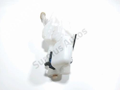 Used Windscreen washer tank RENAULT CLIO III (BR0/1, CR0/1) 1.5 dCi (BR17, CR17) (86 hp) 29048679