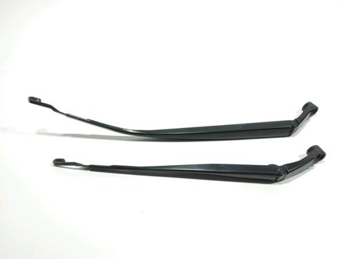 Used Front windshield wiper arm TOYOTA AURIS (_E18_) 1.8 Hybrid (ZWE186_, ZWE186R) (136 hp) 28271779