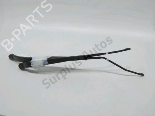 Used Front windshield wiper arm HONDA JAZZ III (GE_, GG_, GP_, ZA_) 1.2 (GG1) (90 hp) 31007945