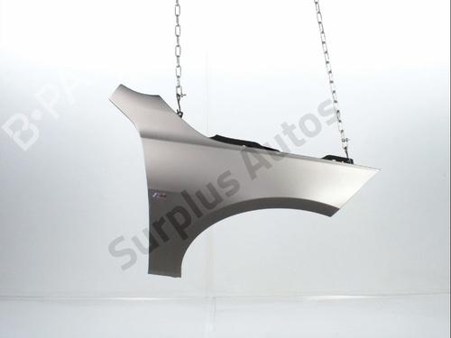 Forskærm Højre Forskærm Højre BMW 1 (F40) 118 d (150 hp) 34232232 34232232