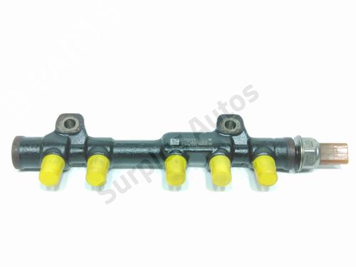 Used Injection rail Injection rail DS DS 4 / DS 4 CROSSBACK (NX_) 1.6 BlueHDi 120 (120 hp) 35773393 35773393