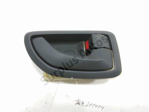 Used Rear right interior door handle HYUNDAI TUCSON (JM) 2.0 CRDi All-wheel Drive (140 hp) 30999879